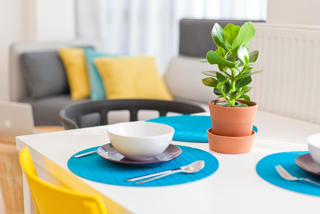 Citystay Chmielna Apartments กดัญสก์ ภายนอก รูปภาพ