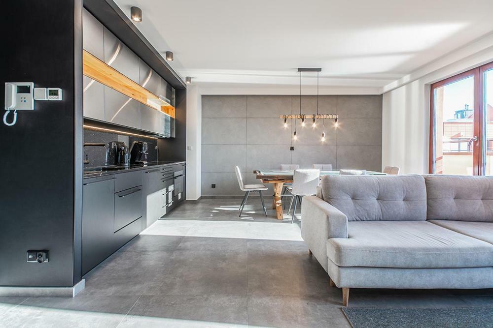 Citystay Chmielna Apartments กดัญสก์ ภายนอก รูปภาพ