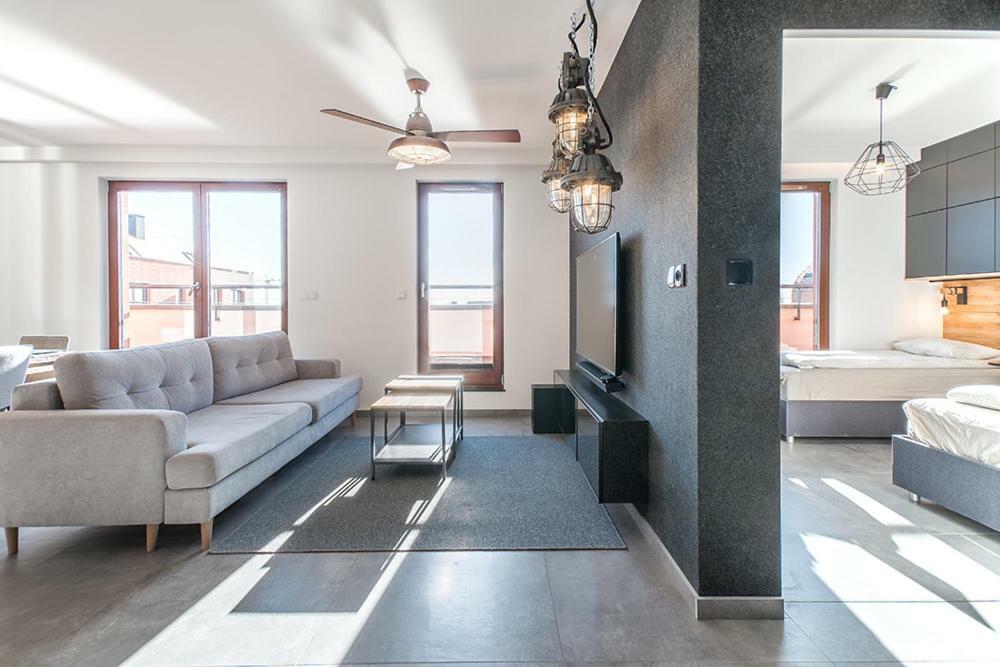 Citystay Chmielna Apartments กดัญสก์ ภายนอก รูปภาพ
